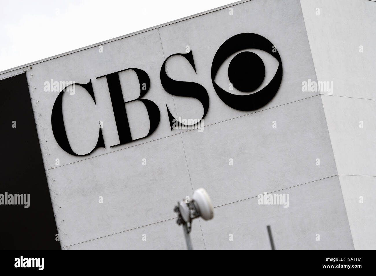 Los Angeles, CA, USA. 14 Feb, 2019. CBS Logo an der CBS Television City Studio in Los Angeles, Kalifornien. Credit: Ronen Tivony/SOPA Images/ZUMA Draht/Alamy leben Nachrichten Stockfoto