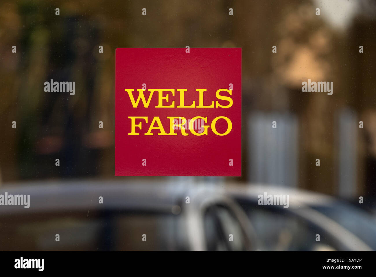 Los Angeles, CA, USA. 7 Feb, 2019. Ein Logo von Wells Fargo Bank in Los Angeles, Kalifornien. Credit: Ronen Tivony/SOPA Images/ZUMA Draht/Alamy leben Nachrichten Stockfoto