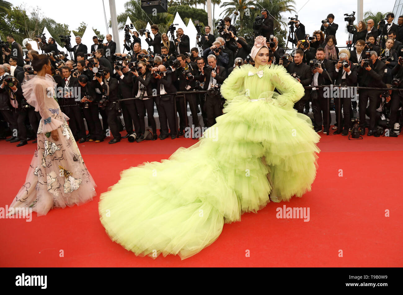 Deepika Padukone an den "Schmerz und Herrlichkeit/Dolor y Gloria/Leid und als 'Premiere während der 72Nd Cannes Film Festival im Palais des Festivals am 17. Mai 2019 in Cannes, Frankreich | Verwendung weltweit Stockfoto