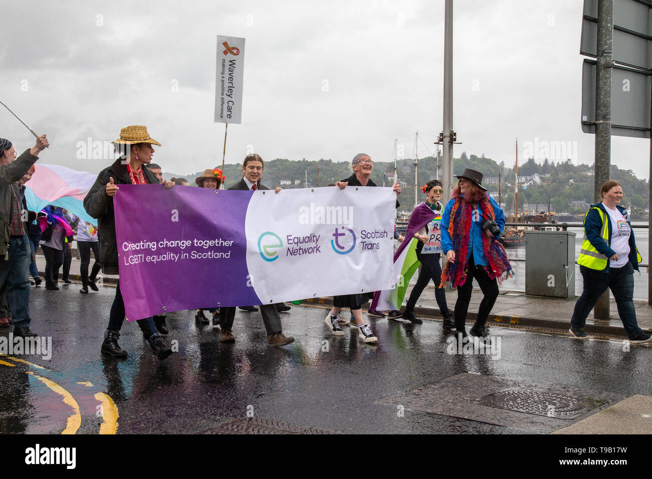Am 18. Mai 2019 die erste Gay Pride in Oban startet mit einer Parade durch die Stadt. LGBT und Community Events findet auch in der Stadt. Stockfoto