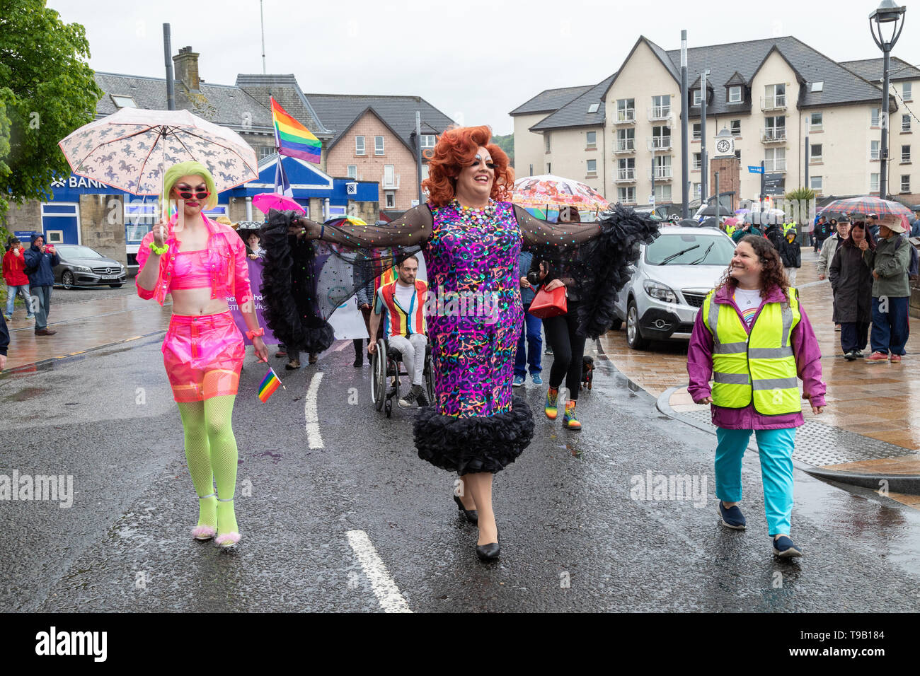Am 18. Mai 2019 die erste Gay Pride in Oban startet mit einer Parade durch die Stadt. LGBT und Community Events findet auch in der Stadt. Stockfoto