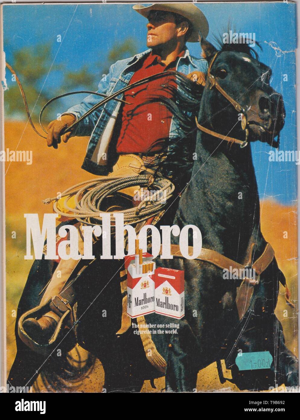 Plakat werbung Marlboro Zigaretten, Zeitschrift von 1992, die Nummer eins der Verkauf von Zigaretten in der Welt Slogan, kreative Marlboro Werbung von 1990 s Stockfoto