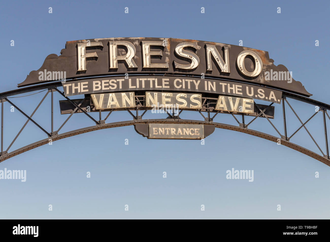 Van Ness Avenue Eingang zu Downtown Fresno, Kalifornien, USA. "Das beste kleine Stadt in den USA." Stockfoto