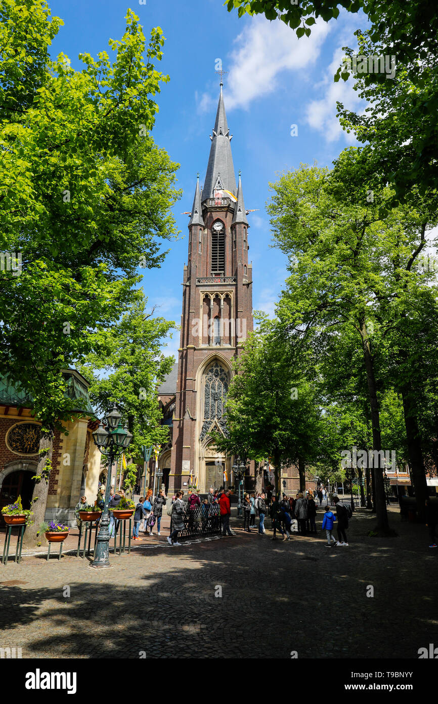 Kevelaer, Niederrhein, Nordrhein-Westfalen, Deutschland Blick auf die Stadt, Kapellenplatz mit Gnadenkapelle in der Marienbasilika und Wallfahrtsort Kevela Stockfoto