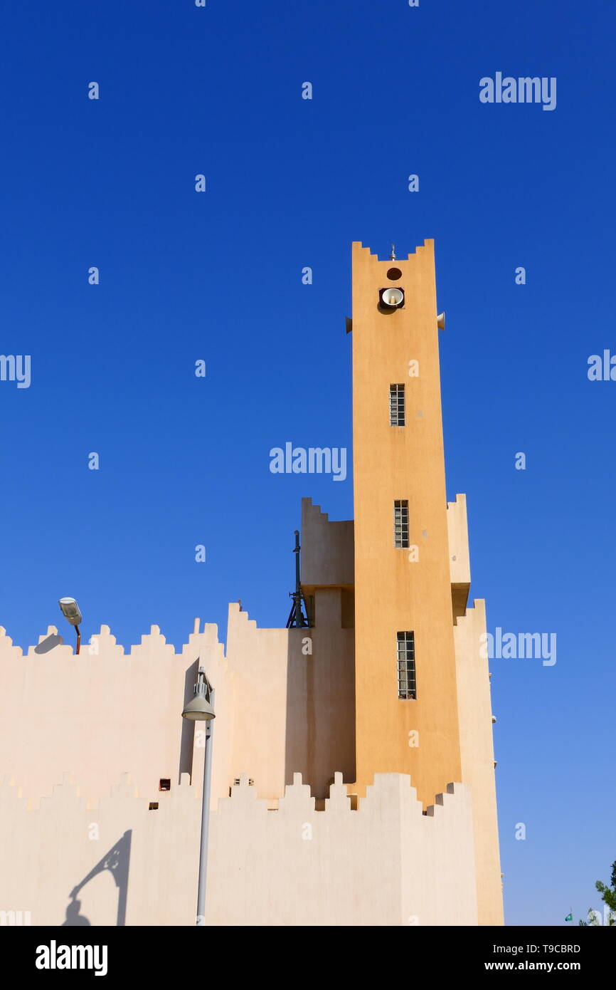 Lautsprecher an einem historischen Gebäude für die Muslimische Adhan Aufruf zum Gebet, Saudi-Arabien Stockfoto