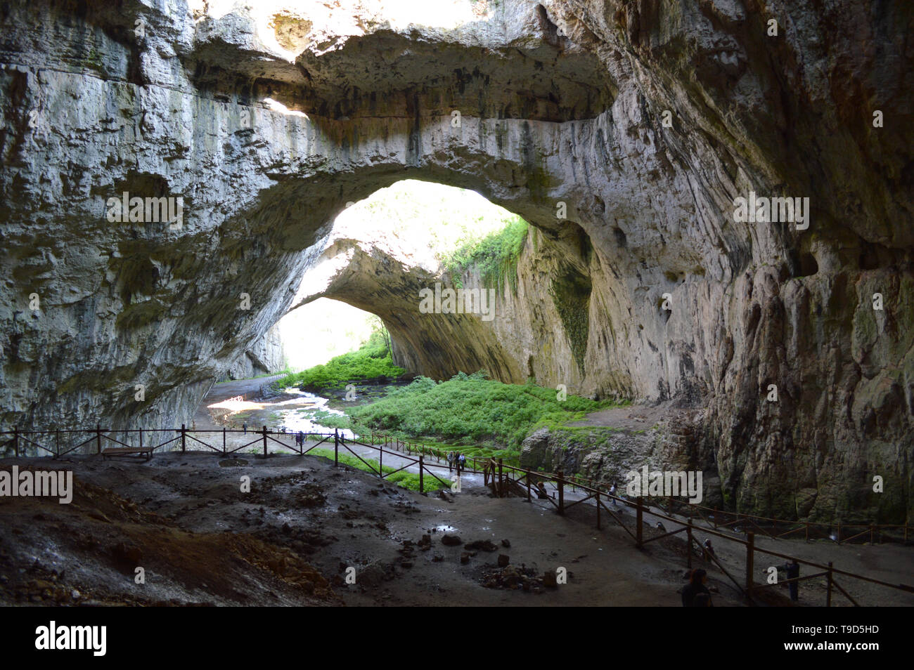 Devetaki devetashka Höhle, Dorf, Bulgarien Stockfoto