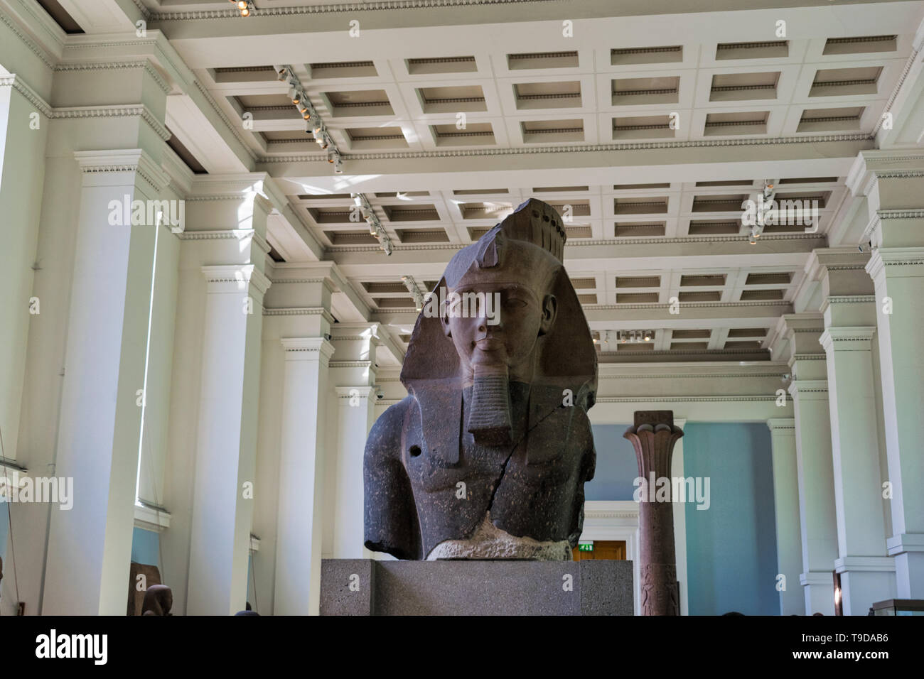 LONDON, GROSSBRITANNIEN, 14. Mai 2019: Ägyptisches Skulptur im British Museum in London. Stockfoto