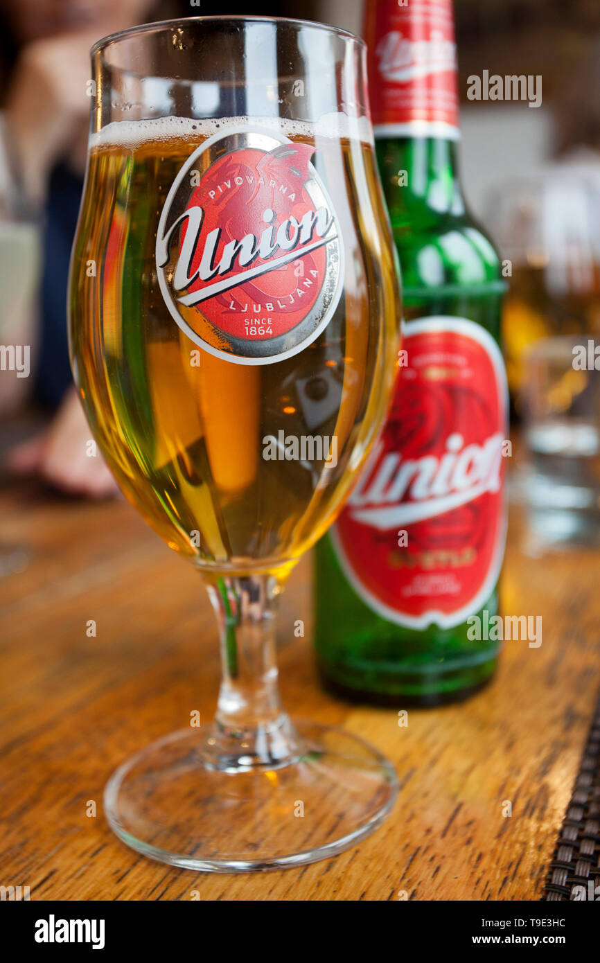 Union Bier, Slowenien Stockfotografie - Alamy