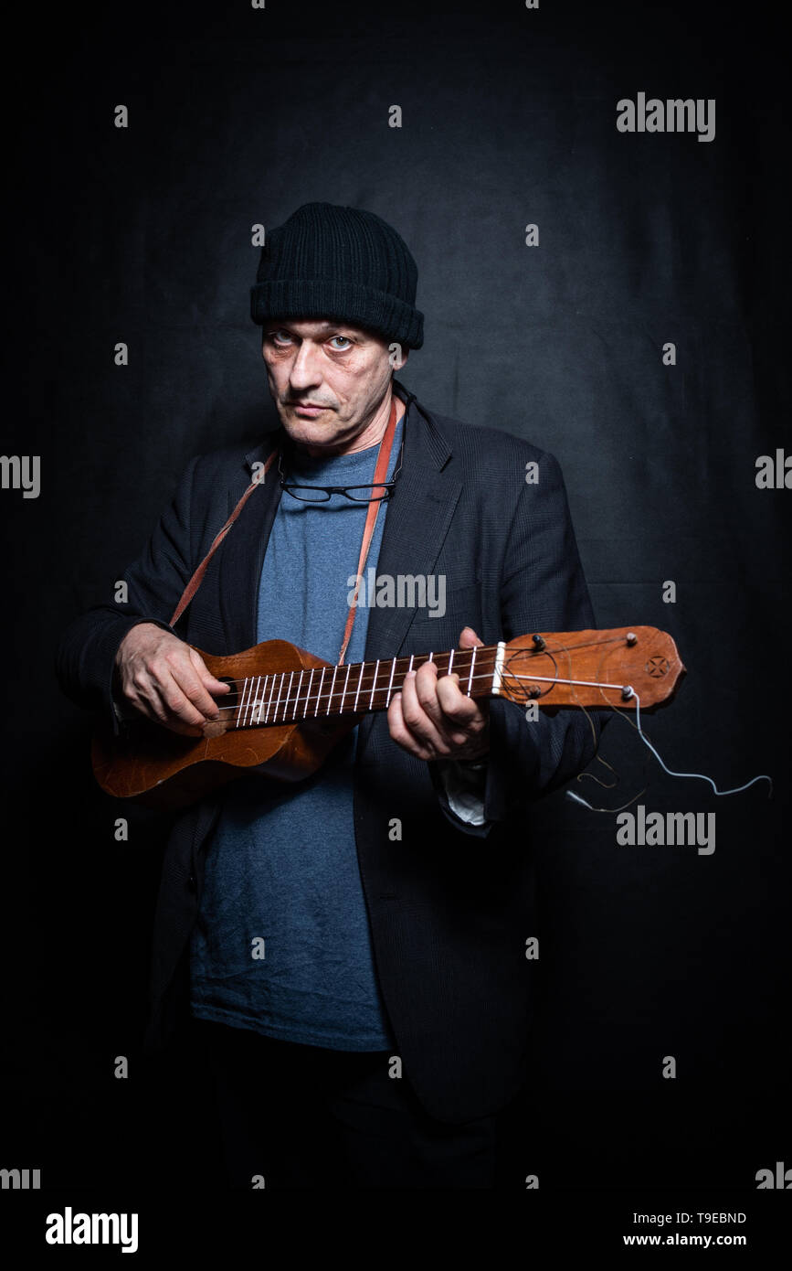 Der Jazz musiker Marc Ribot dargestellt, während die Torino Jazz Festival am 26. April, in Turin, Italien 2018. Credit: Alessandro Bosio Stockfoto