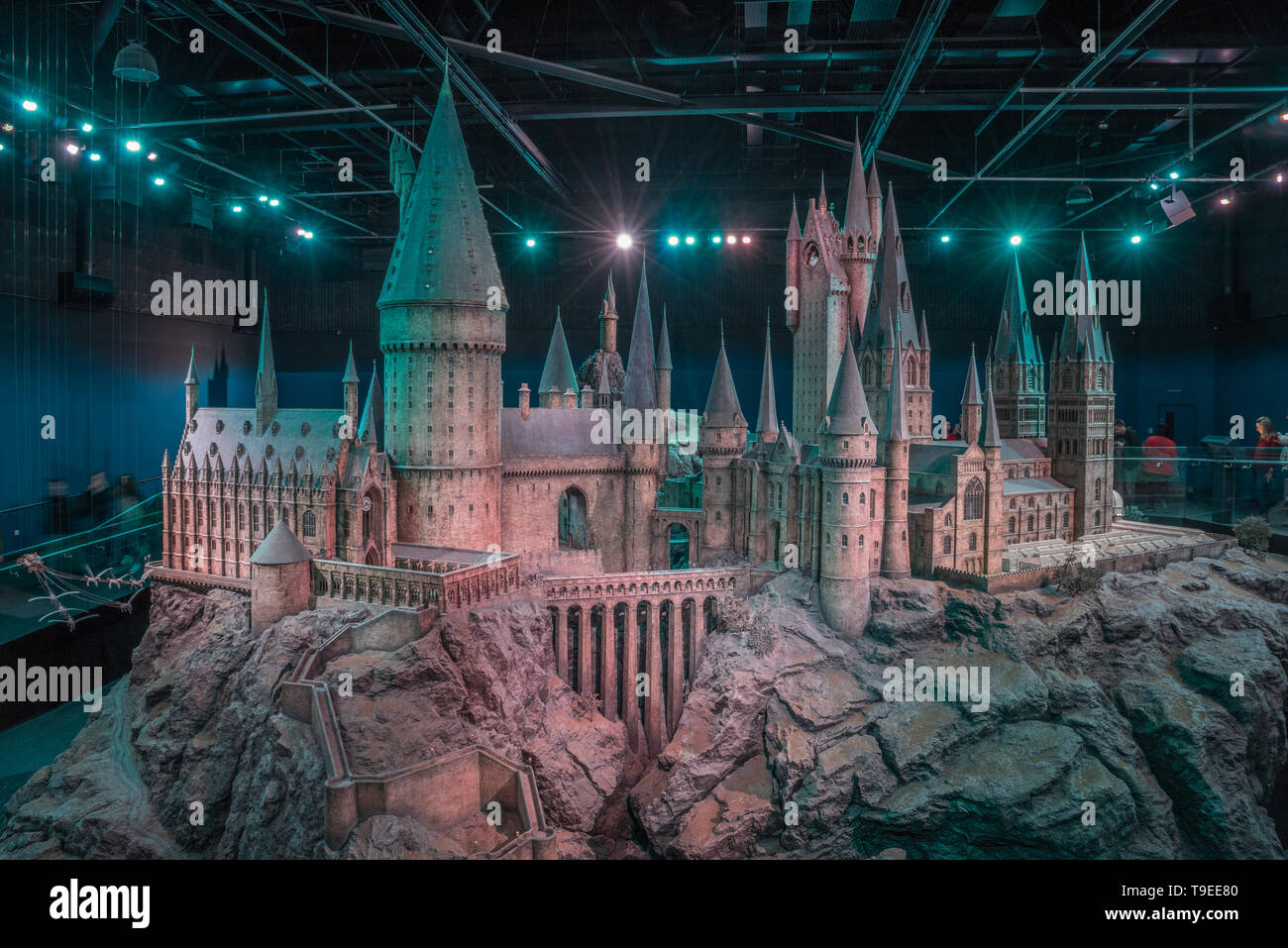 Enorme Modell von Hogwarts Schloss, das sich auf die Produktion der Filme  verwendet wurde, Warner Bros Studio Tour" die Herstellung von Harry Potter',  London, UK Stockfotografie - Alamy