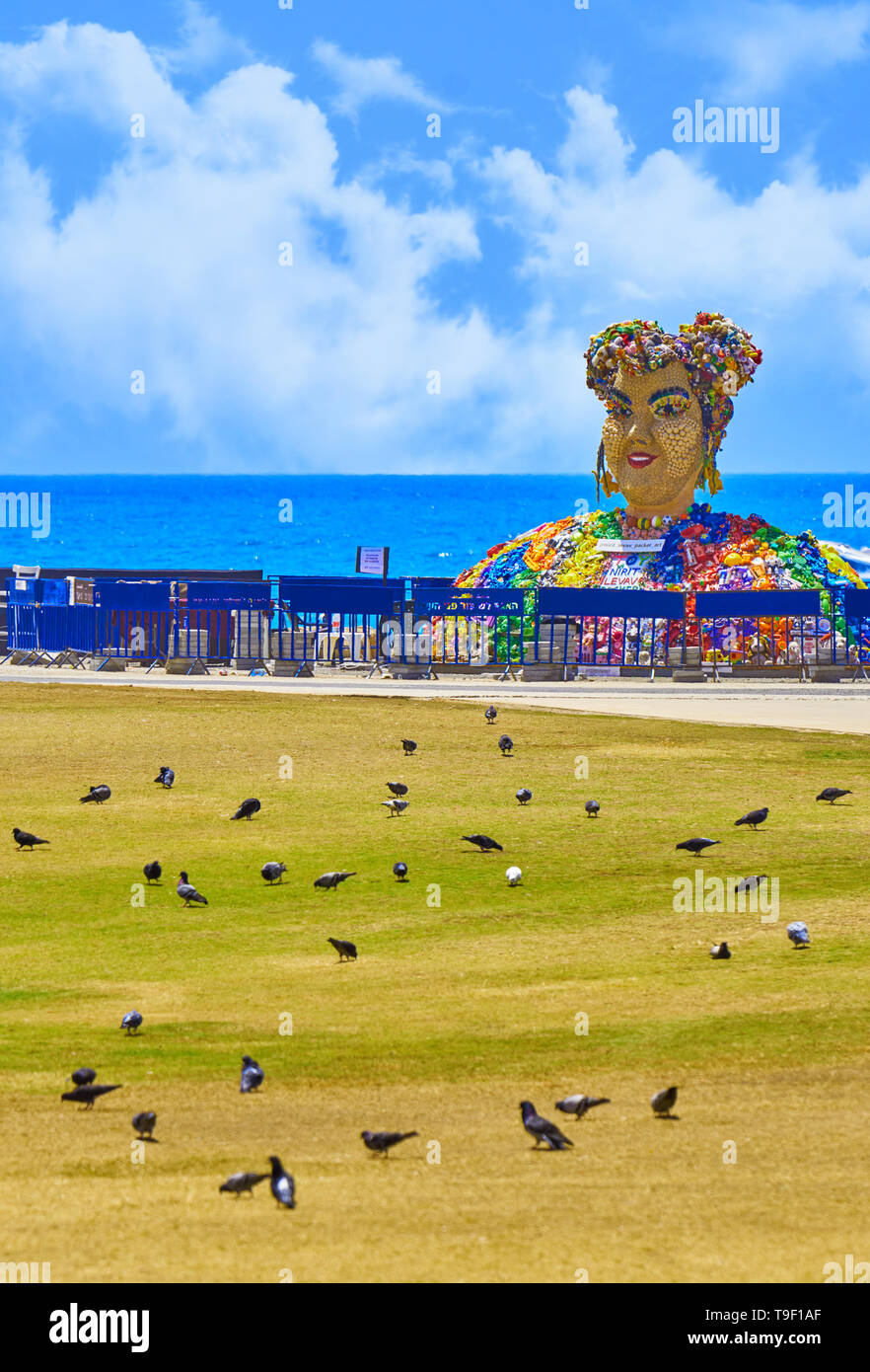 Ordentlich Barzilai Statue von Spielzeug an der Promenade von Tel Aviv, Israel Stockfoto