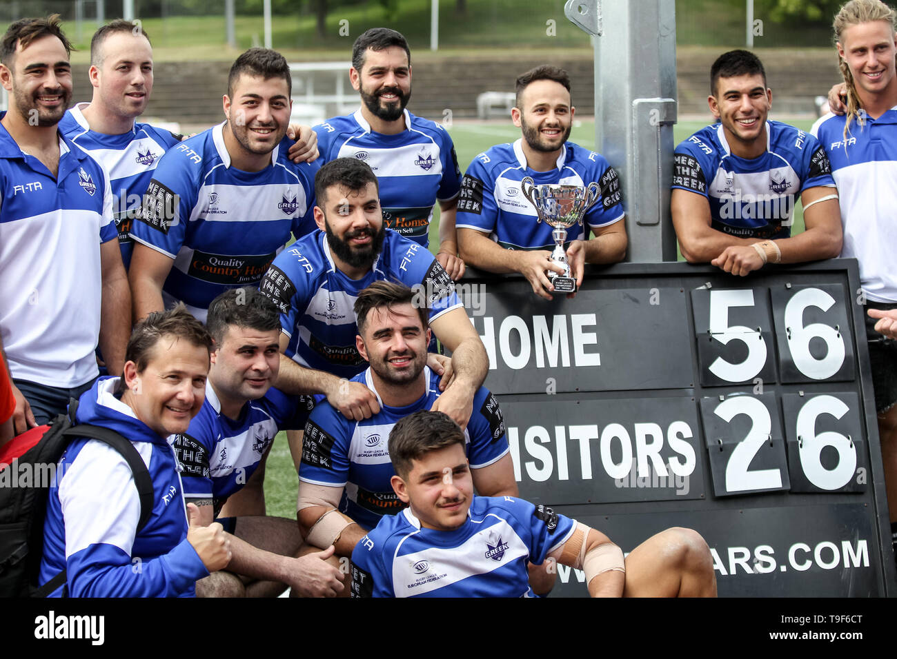 Das griechische Team feiern den Sieg bei den Rugby League World Cup Qualifier Match zwischen Griechenland und Norwegen RL RL an der New River Sport & Fitness, White Hart Lane, England am 18. Mai 2019. Foto von Ken Funken. Nur die redaktionelle Nutzung, eine Lizenz für die gewerbliche Nutzung erforderlich. Keine Verwendung in Wetten, Spiele oder einer einzelnen Verein/Liga/player Publikationen. Stockfoto