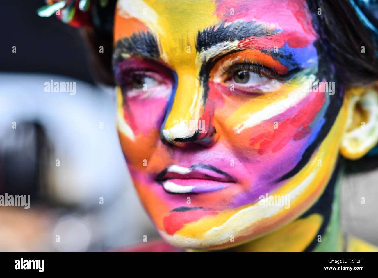 London, Großbritannien. 18 Mai, 2019. Aussteller- und Make-up-Künstler aus der ganzen Welt Demo auf IMATS am 18. Mai 2019, London, UK. Bild Capital/Alamy leben Nachrichten Stockfoto