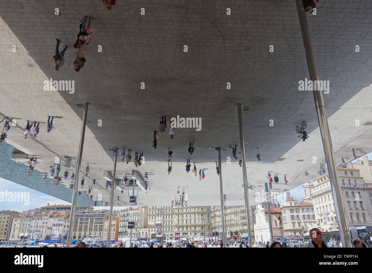 Marseille, Vieux Port, Foster + Partners, Spiegel Stockfoto