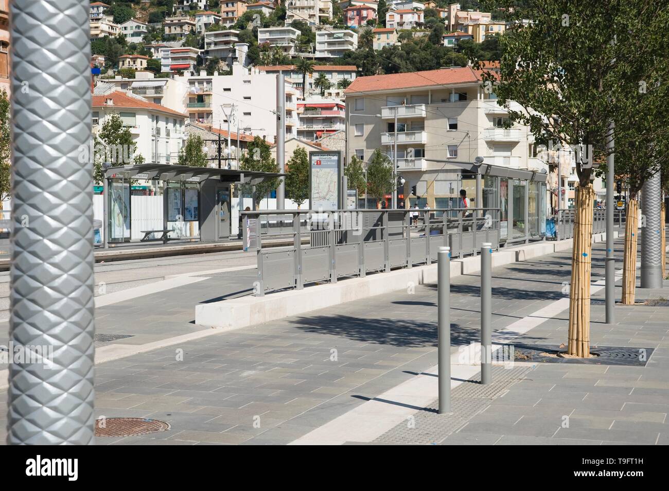 Nizza, moderne Straßenbahn - Schöne, moderne Straßenbahn Stockfoto