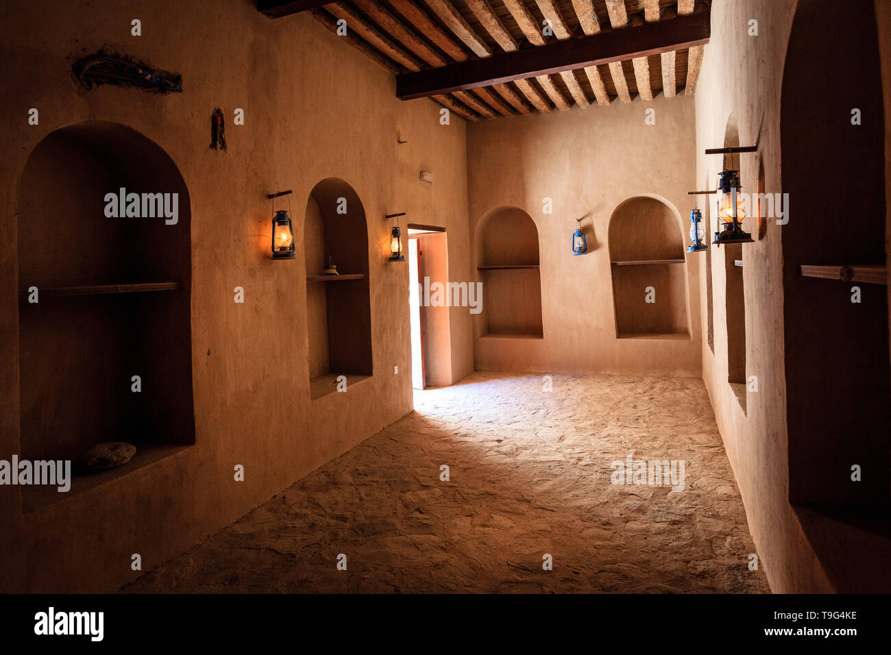 Rustaq, Oman, 28. Mai 2016: Die Zimmer im historischen Rustaq Fort im Oman Stockfoto