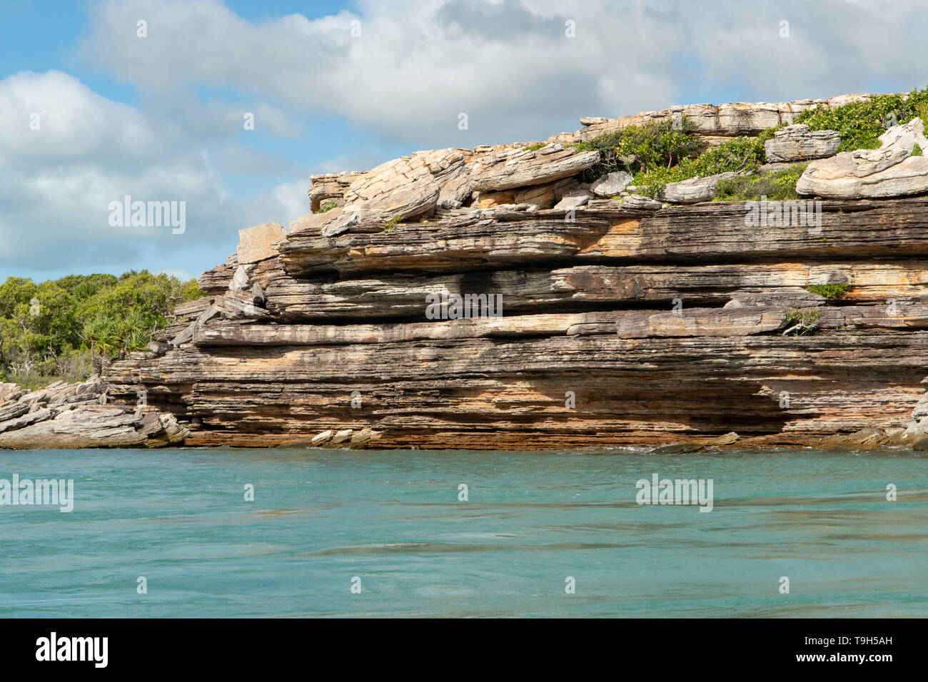 Geschichtete Felsen am Loch in der Wand, NT Stockfoto