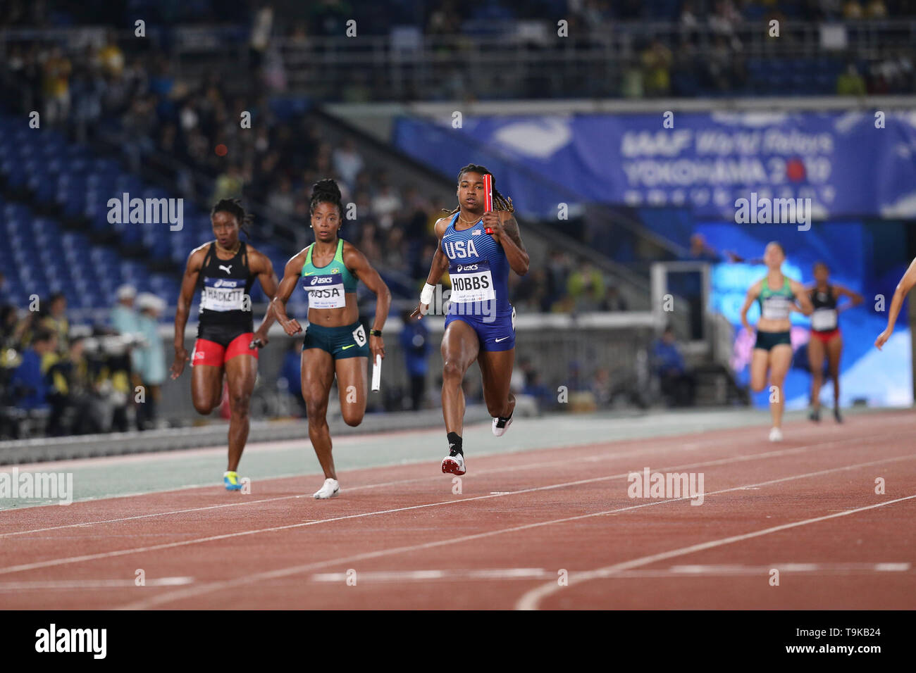 YOKOHAMA, Japan - 10. Mai: Aleia Hobbs der USA bei den Frauen 4 x 100 m Staffel während der Tag 1 Der 2019 IAAF World Relais Meisterschaften an der Nissan Stadion am Samstag, den 11. Mai 2019 in Yokohama, Japan. (Foto von Roger Sedres für die Iaaf) Stockfoto