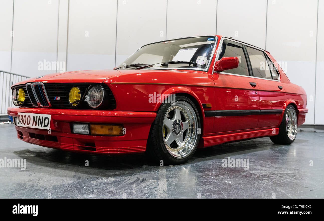 18. Mai 2019. London, Großbritannien. Schöne klassische Bmw 5er 535 i-Modell bei der London Motor Show 2019 angezeigt. Stockfoto