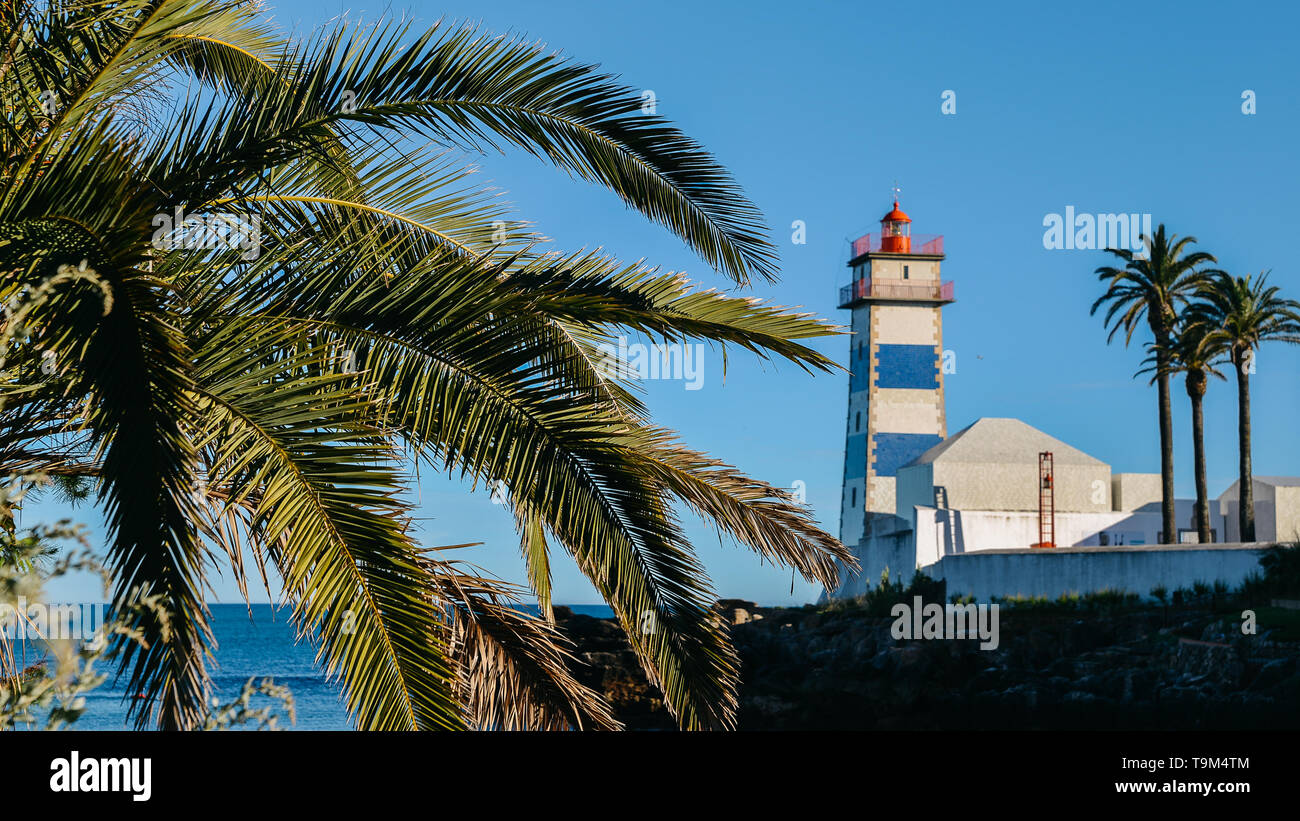 Santa Marta Leuchtturm Cascais, Portugal, im Jahre 1868 geöffnet Stockfoto