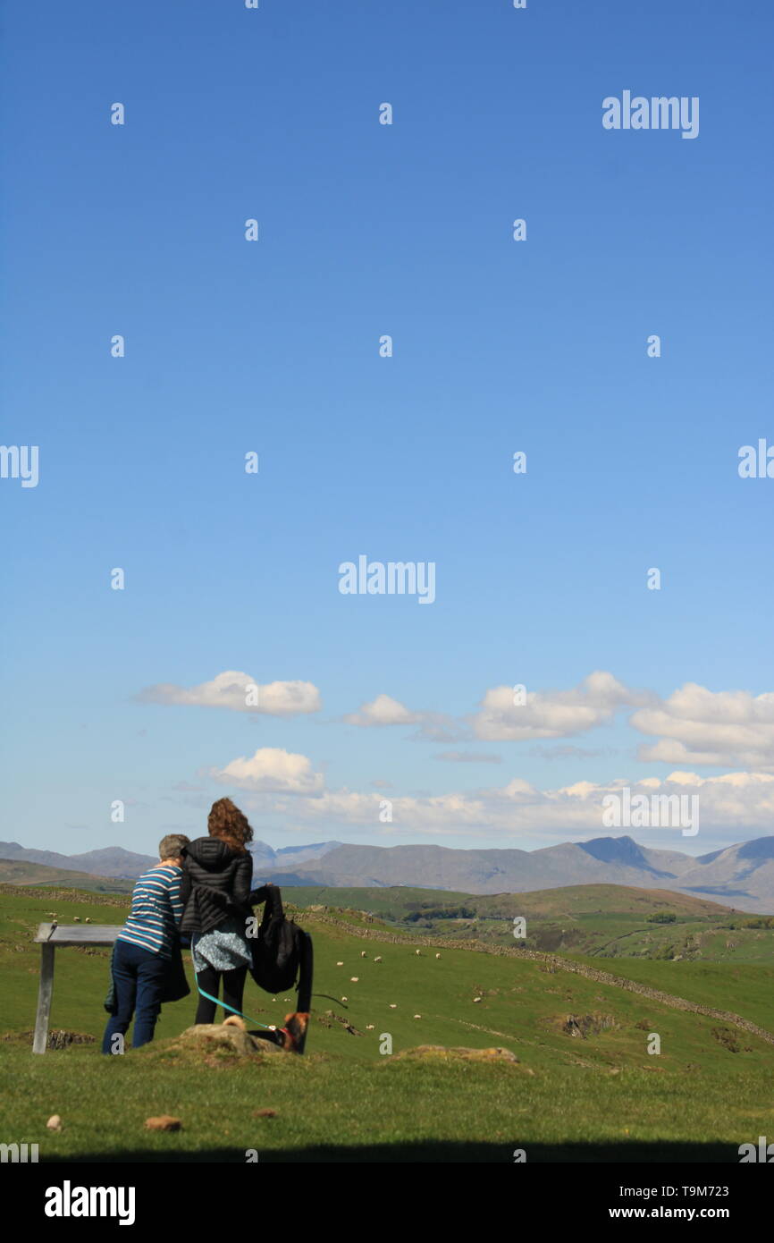 UK Ulverston, Cumbria. Panoramablick von hoad Hill Ulverston, Furness Halbinsel. Stockfoto