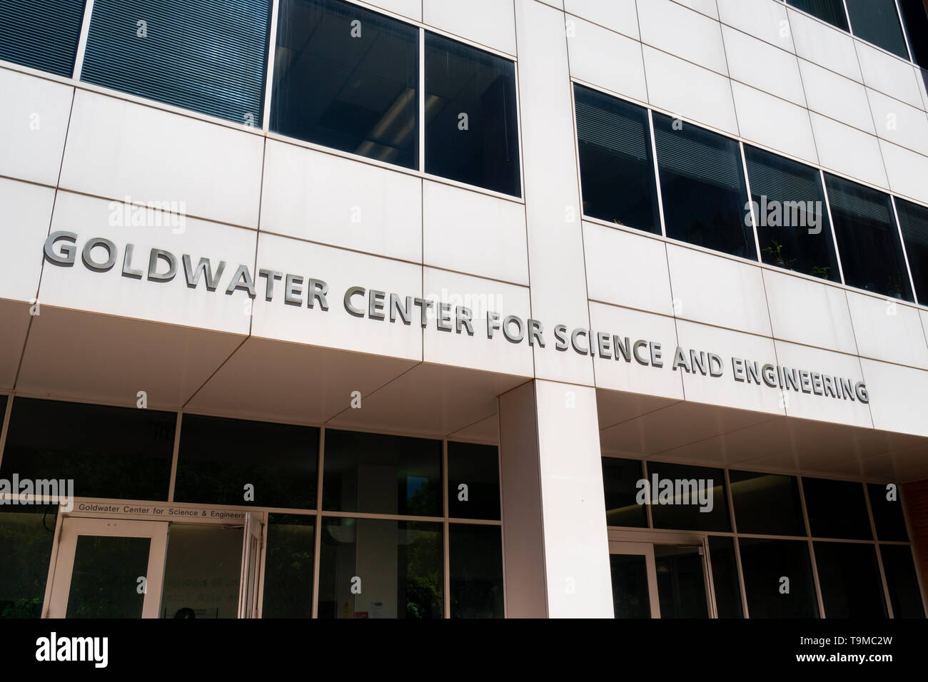 TEMPE, AZ/USA - 10. APRIL 2019: Goldwater Zentrum für Wissenschaft und Technik auf dem Campus der Arizona State University. Stockfoto