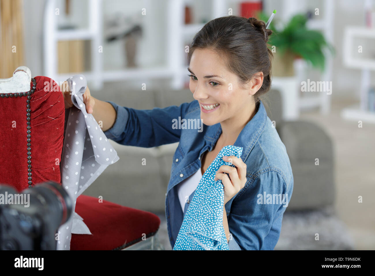 Der Manager der Möbelhaus Aufnahme ein blog Stockfoto