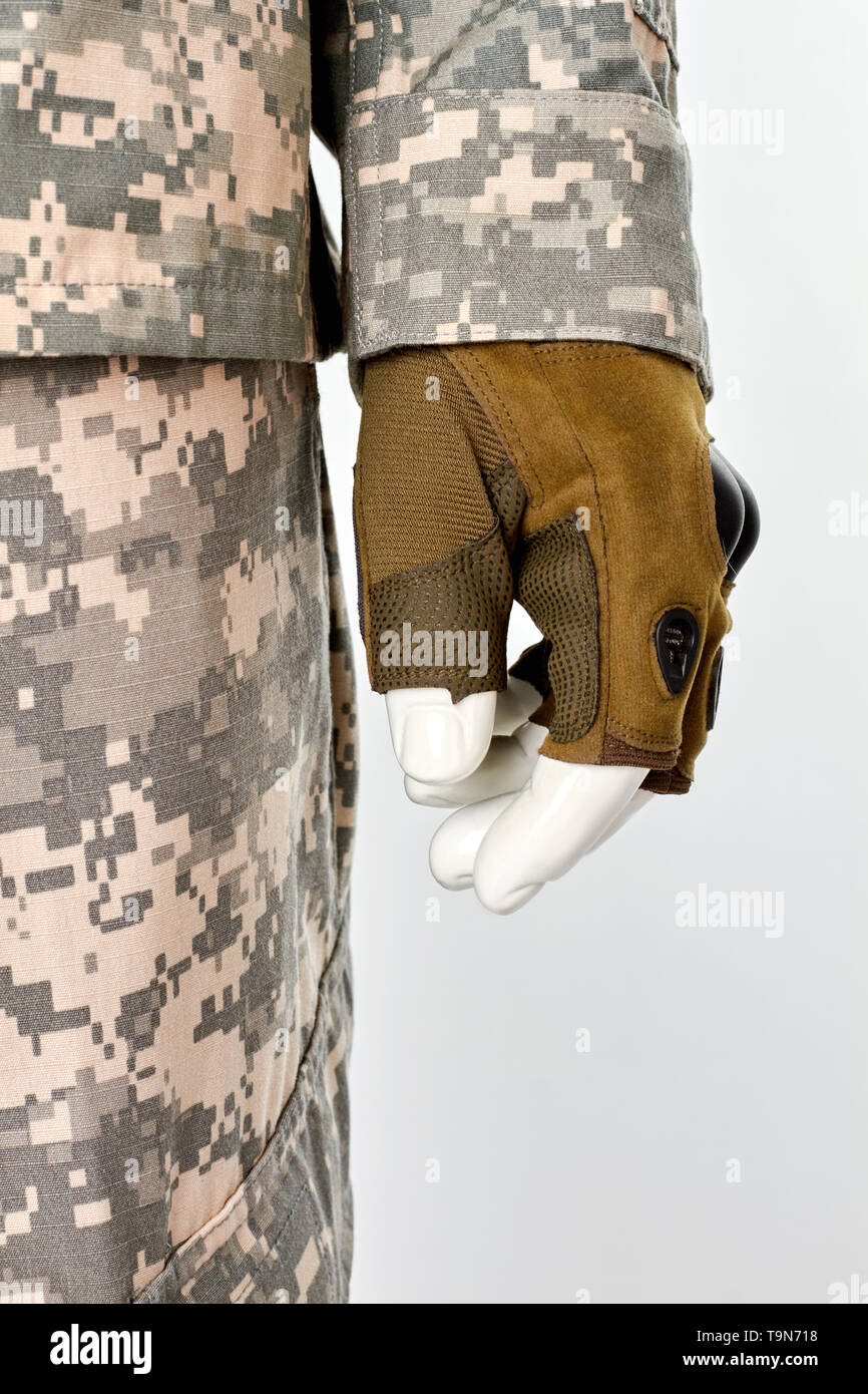 Militärische Uniform fingerlose Handschuh. Stockfoto