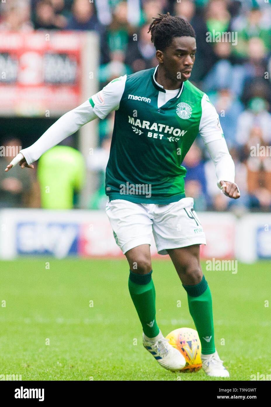 Edinburgh, Großbritannien. 19. Mai 2019. Stephane Omeonga von Hibernian während der LADBROKES Premiership Übereinstimmung zwischen Hibernian und Aberdeen an Ostern Straße am 19. Mai 2019 in Edinbugh, UK. Nur die redaktionelle Nutzung, eine Lizenz für die gewerbliche Nutzung erforderlich. Keine Verwendung in Wetten, Spiele oder einer einzelnen Verein/Liga/player Veröffentlichung. Credit: Scottish Borders, Medien/Alamy leben Nachrichten Stockfoto