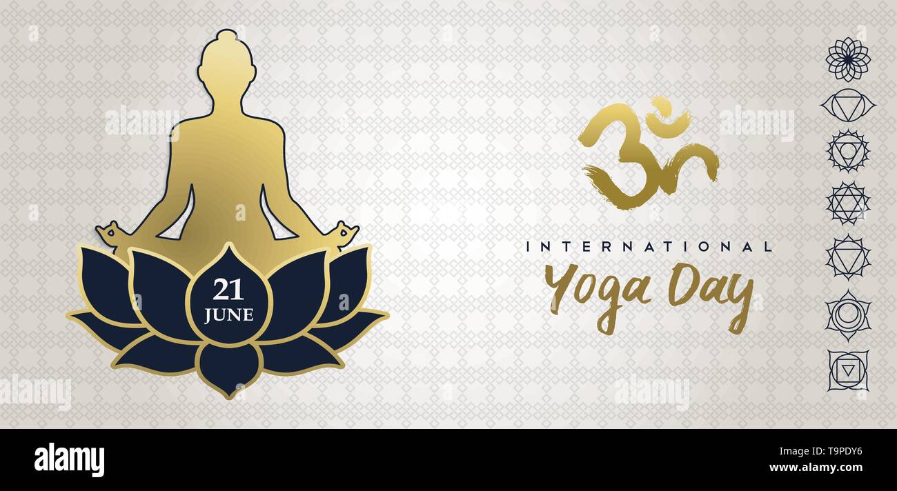Yoga Tag Grußkarte Abbildung: Gold menschliche Silhouette im Lotussitz mit Blume und chakra Symbole. Stock Vektor