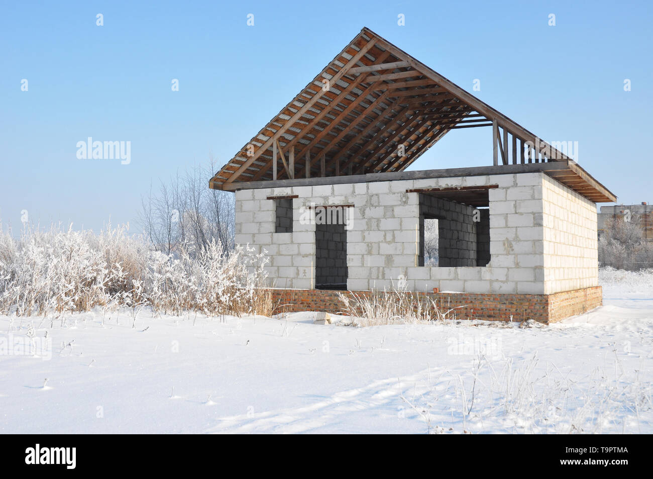 Ein Haus Zu Bauen Im Winter Neubau Von Haus Aus Porenbeton