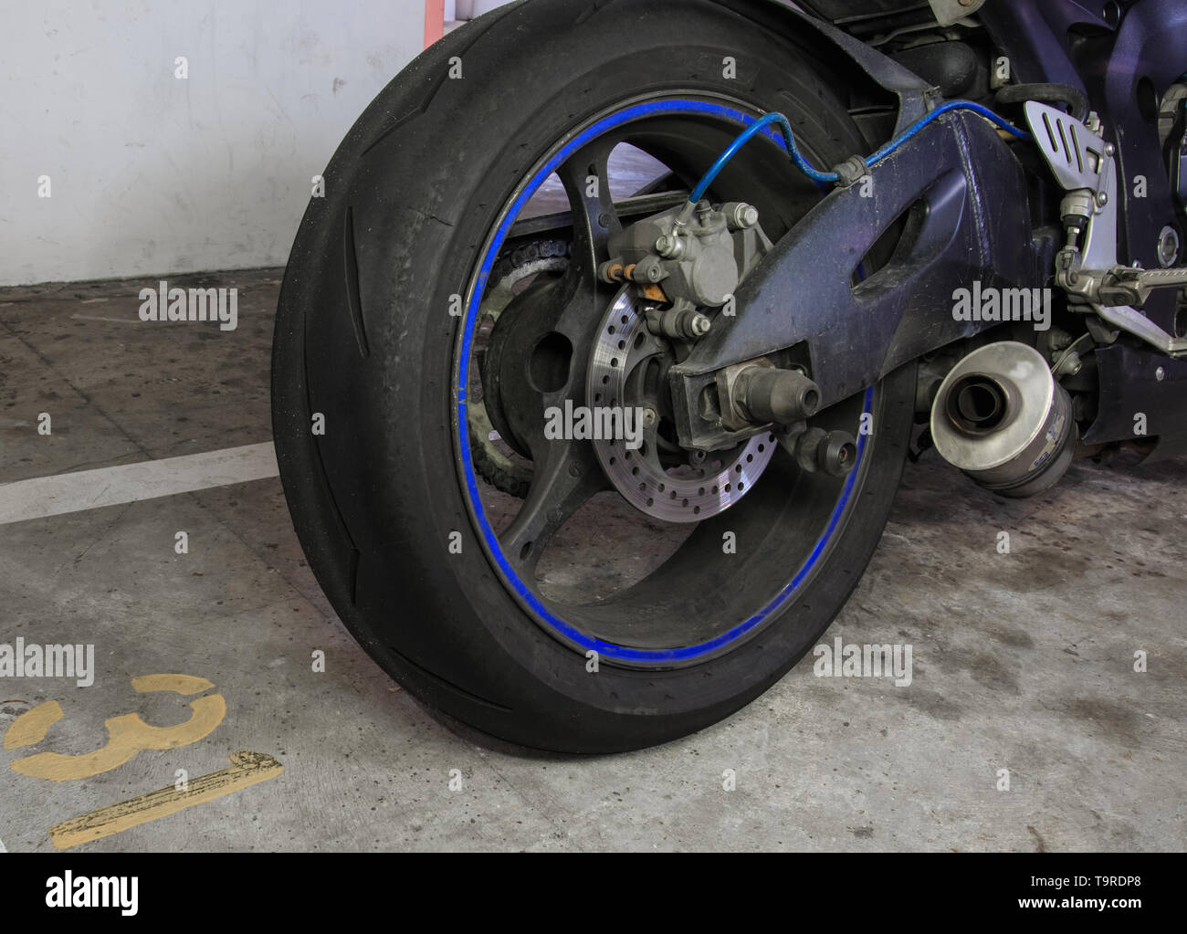Motorrad Rad hinten Rad Detailansicht Stockfotografie - Alamy