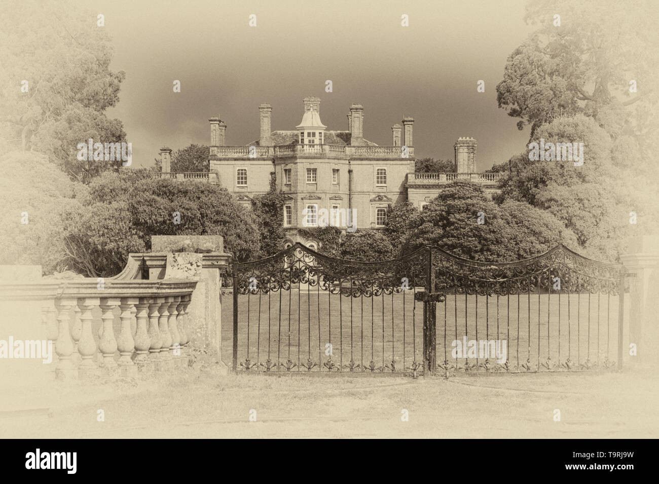 Pylewell House, Pylewell Park Estate, Lymington, New Forest, Hampshire, UK im Mai - antikes Aussehen Stockfoto