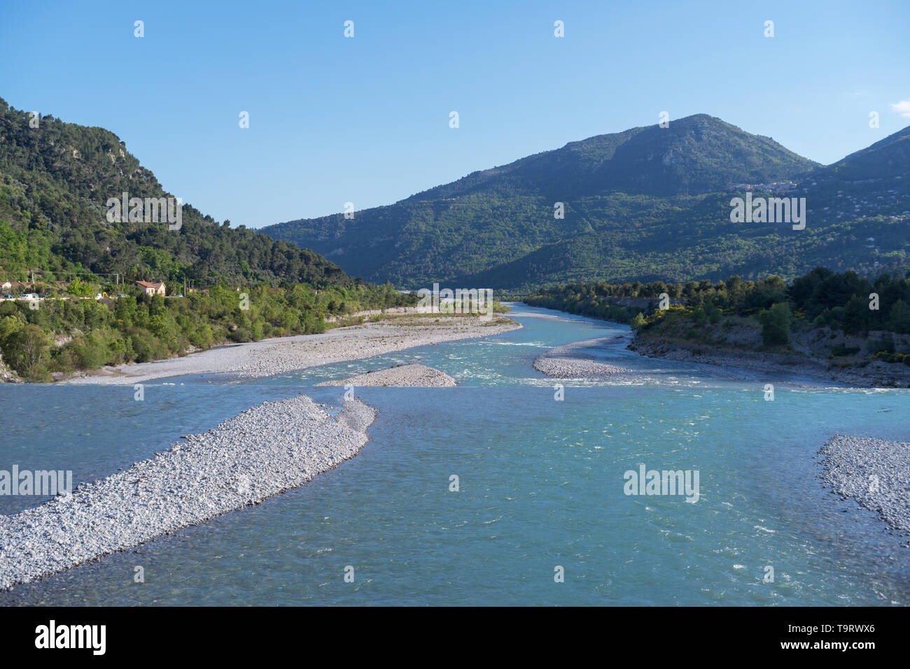 Var River in der Nähe von Saint Martin du Var, Alpes Maritimes, Südfrankreich Stockfoto