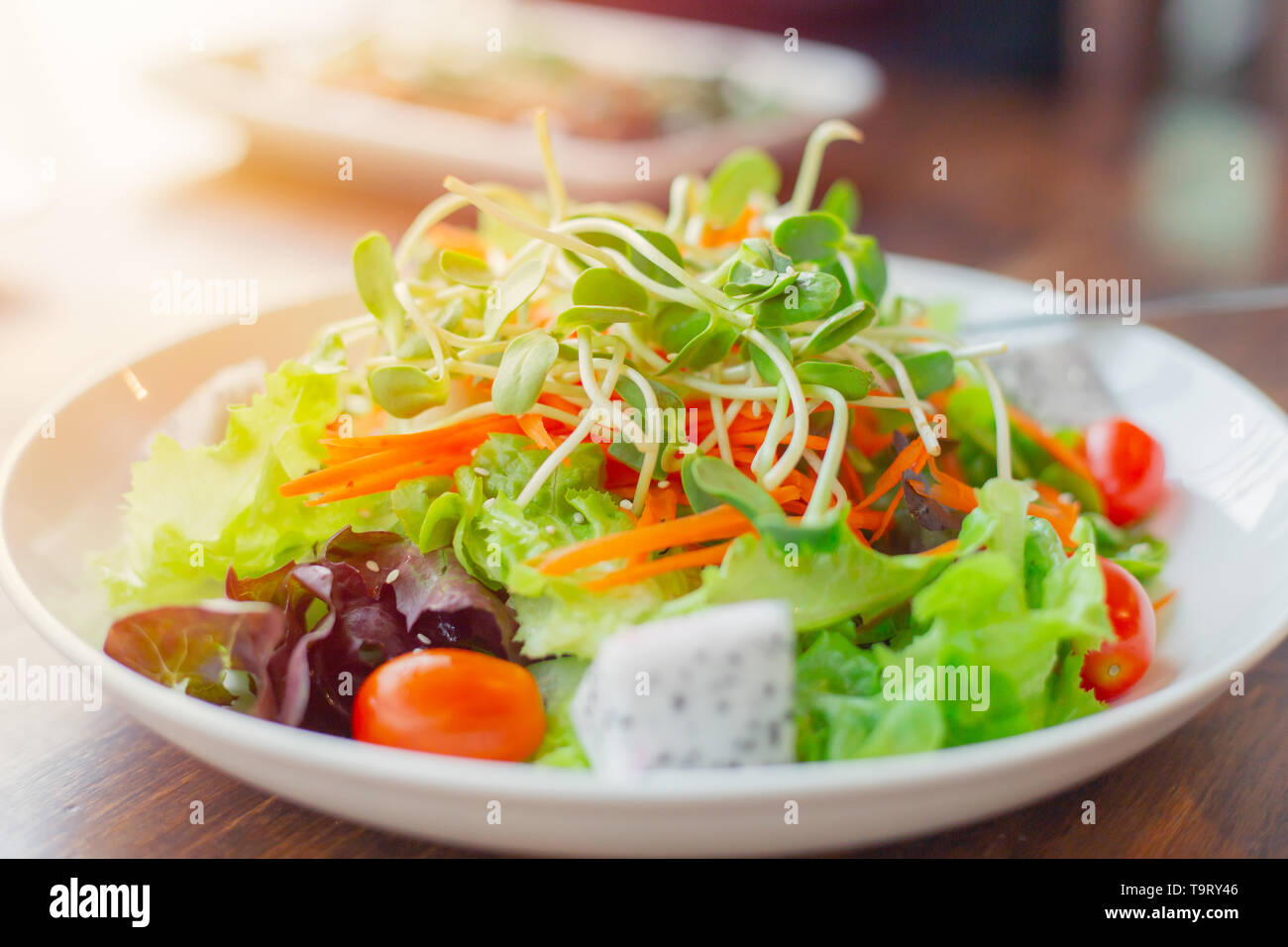 Vegane Mahlzeit Gemüse Obst gemischter Salat Sauber Gesunde Ernährung Vegetarische low fat High fiber Food Stockfoto