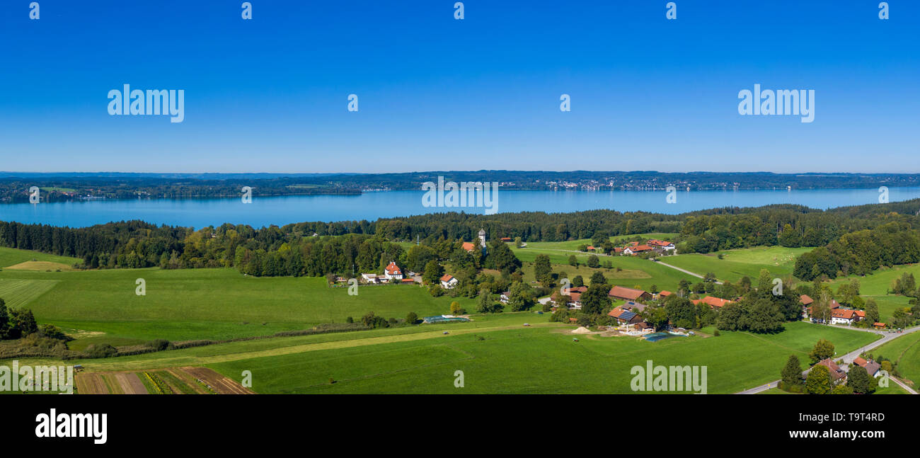 In Holzhausen im Starnberger See, Gemeinde Münsing, Oberbayern, Bayern, Deutschland, Europa, Blick in Holzhausen am Starnberger Se Stockfoto