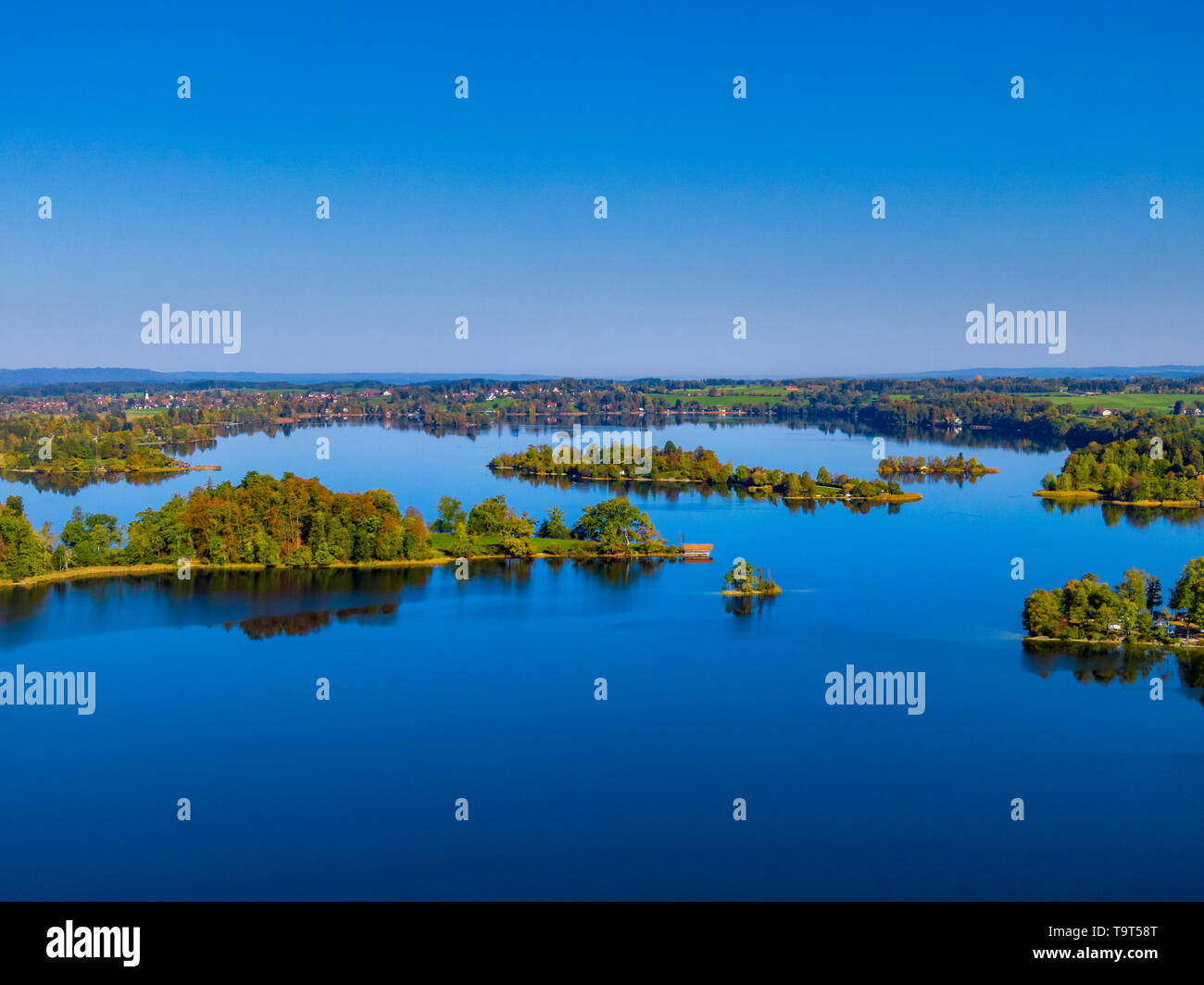 Insel Wörth im Relais, See mit Murnau, Seehausen, Blaues Land, Oberbayern, Bayern, Deutschland, Europa, Insel Wörth im Staffelsee bei Murnau, Bl Stockfoto