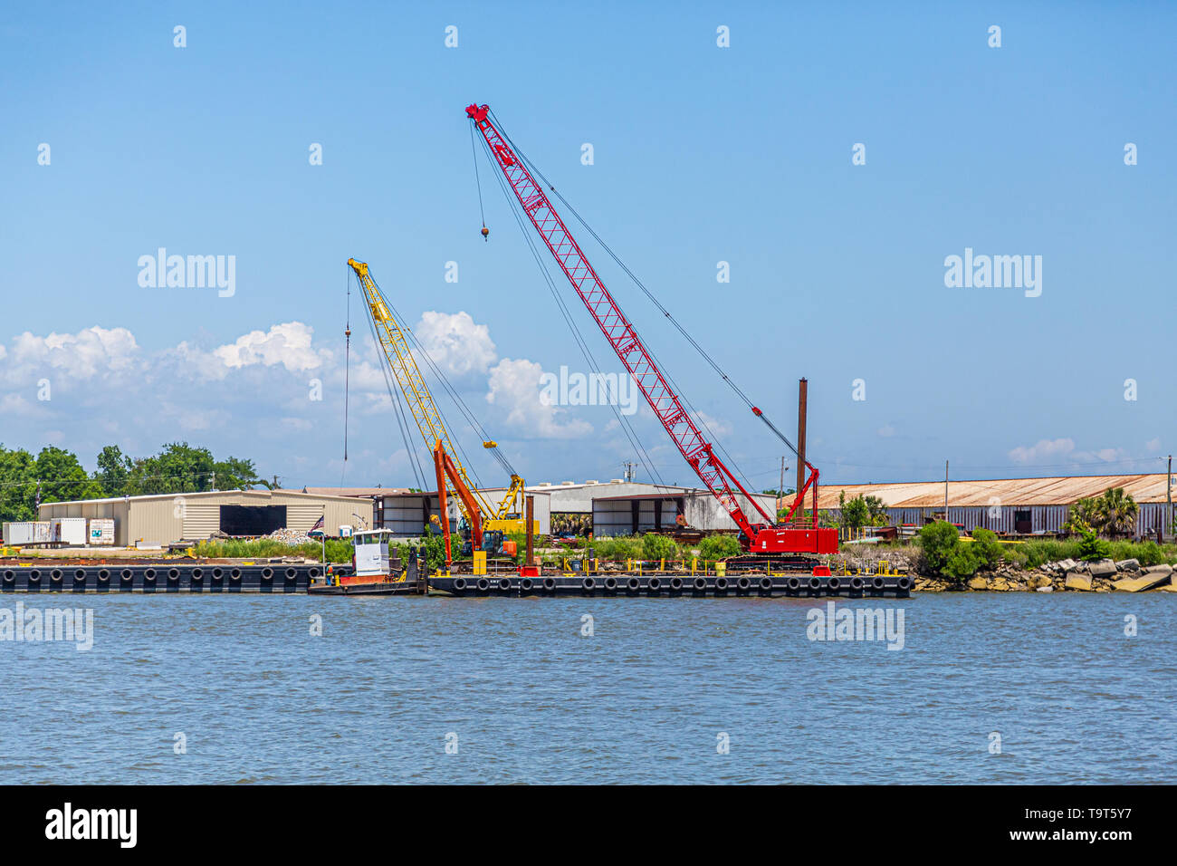 Rote und gelbe Kran Stockfoto