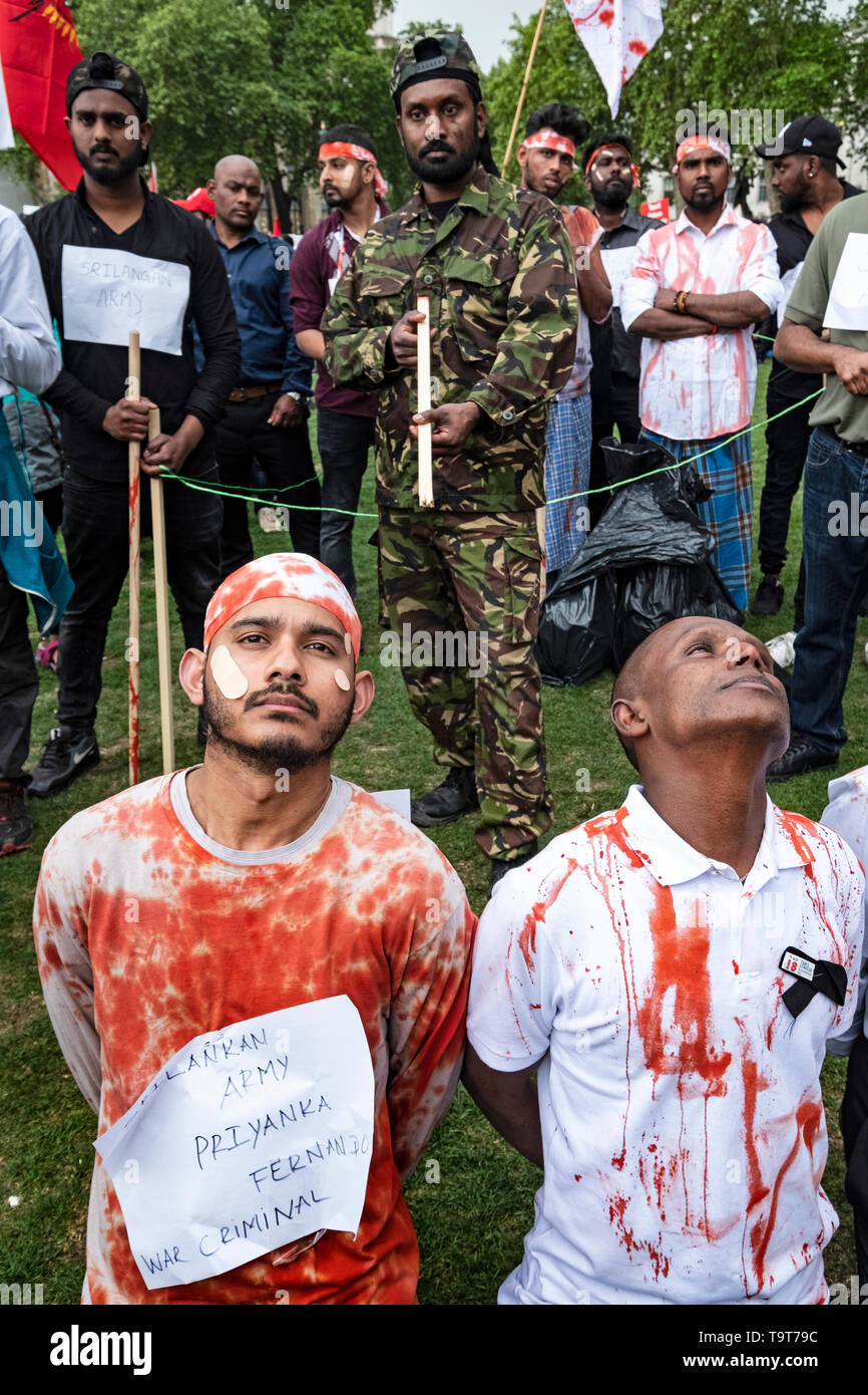 Am zehnten Jahrestag, Tamilen versammeln sich in London den Völkermord von 2009, als die tamilischen Menschen waren an den Händen des srilankischen Militärs massakriert zu erinnern. Über 140.000 tamilischen Menschen wurden vermisst. Stockfoto