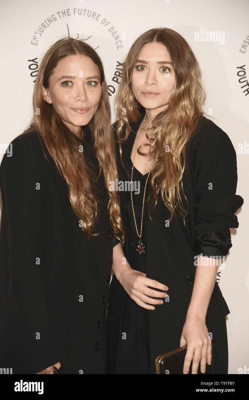 Olsen Twins Stockfotos Und Bilder Kaufen Alamy