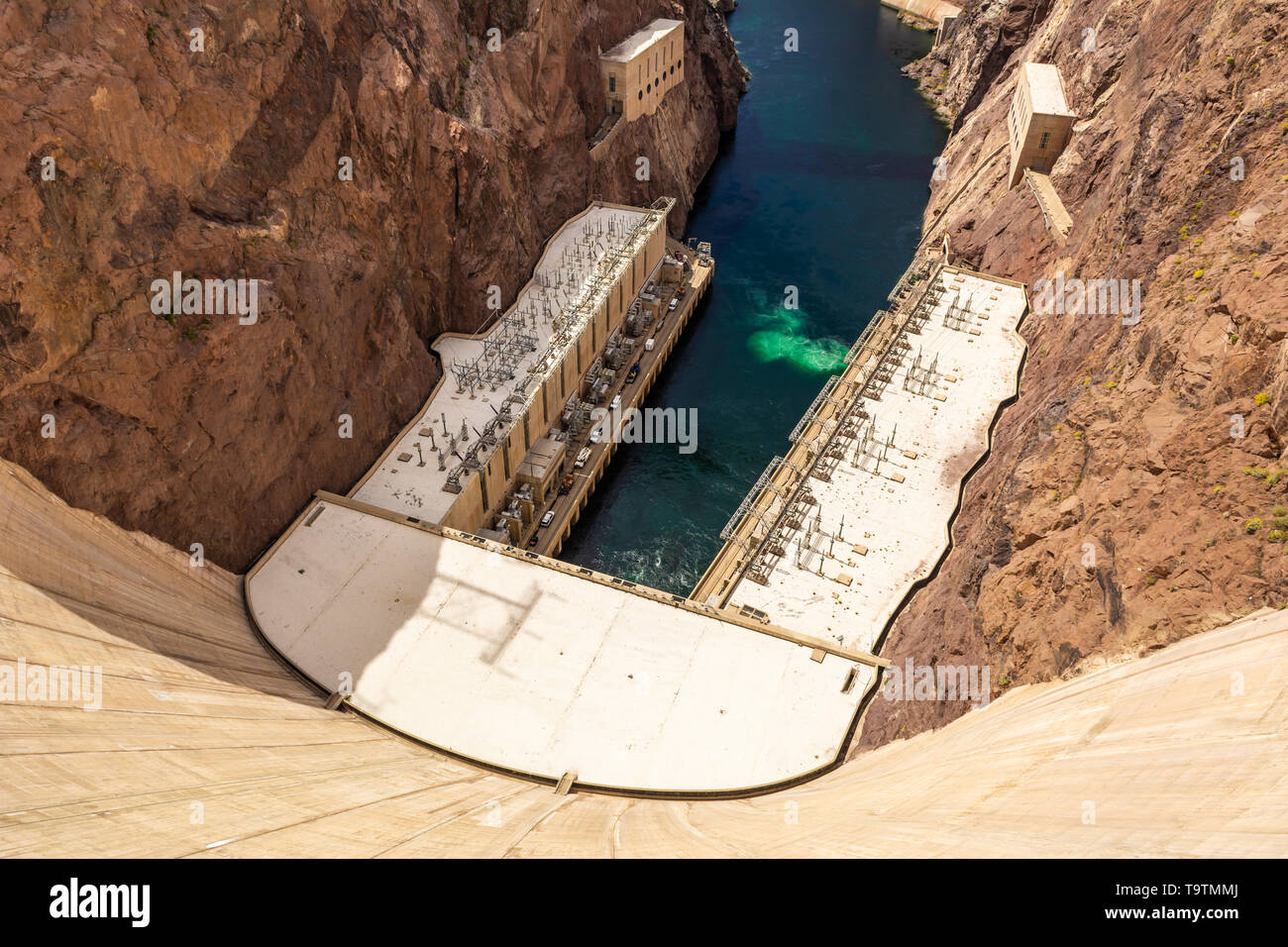 Hoover Dam, einen konkreten Bogen - Staumauer auf der Nevada und Arizona Grenze entfernt, eine Touristenattraktion. USA Stockfoto