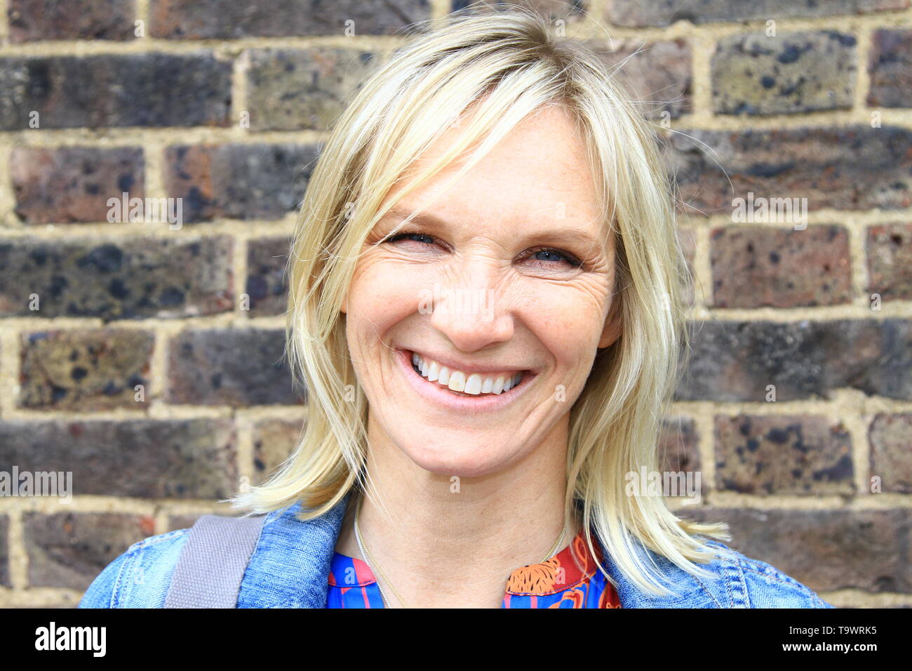 Jo Whiley bei der RHS Chelsea Flower Show am 20. Mai 2019. Russell Moore Portfolio-Seite. Stockfoto