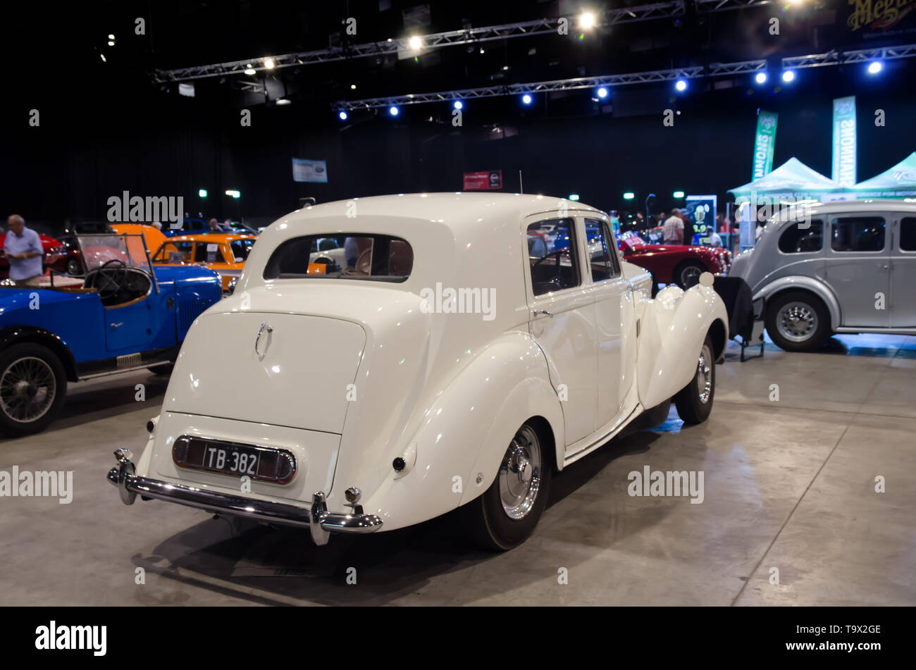 Ein weißer Bentley Mk VI aus dem Jahr 1947-1952, der im Mai 2019 auf der Tamworth Australia ausgestellt ist. Stockfoto