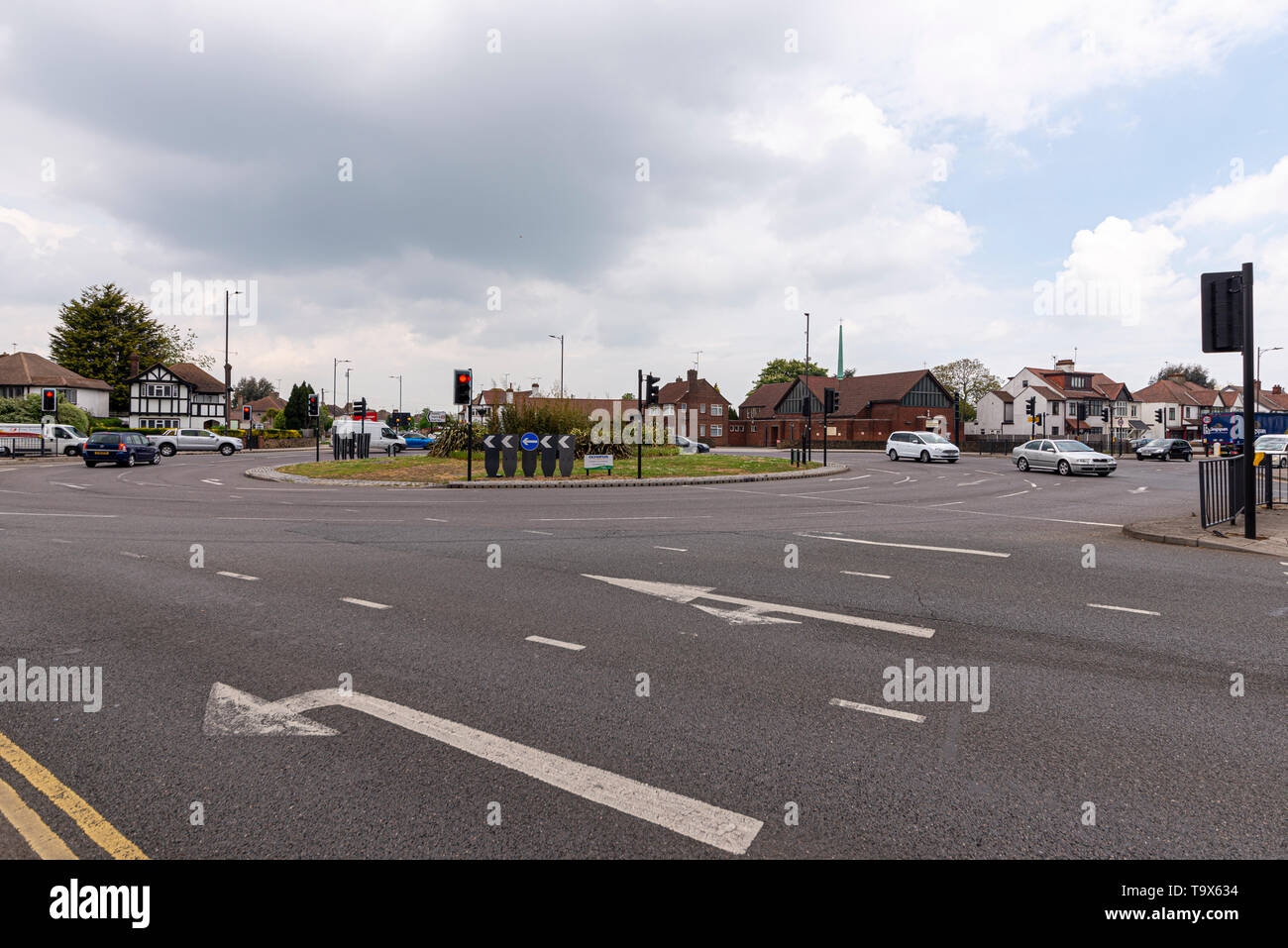 Kuckuck Ecke Kreisverkehr auf A127 und A1159 Kreuzung in Southend On Sea, Essex, Großbritannien. Straßenverkehr Fahrzeuge auf stark frequentierten Route in der Nähe von airport Stockfoto