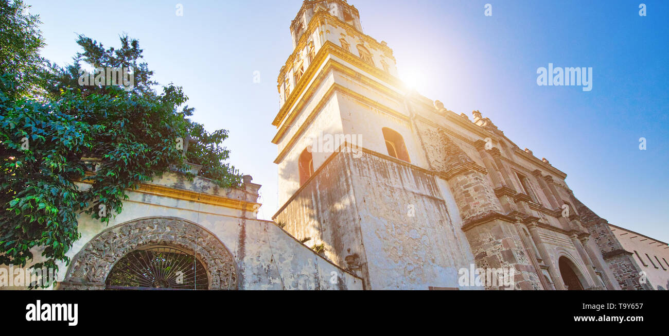 Pfarrkirche von San Juan Bautista auf Hidalgo Square in Coyoacan Stockfoto