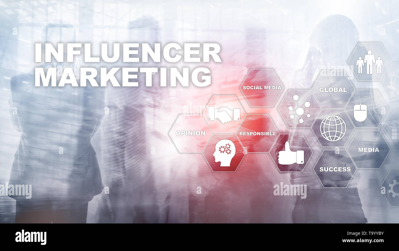 Influencer Marketing Konzept im Geschäft. Technologie, Internet und Netzwerk. Zusammenfassung Hintergrund mixed Media. Stockfoto