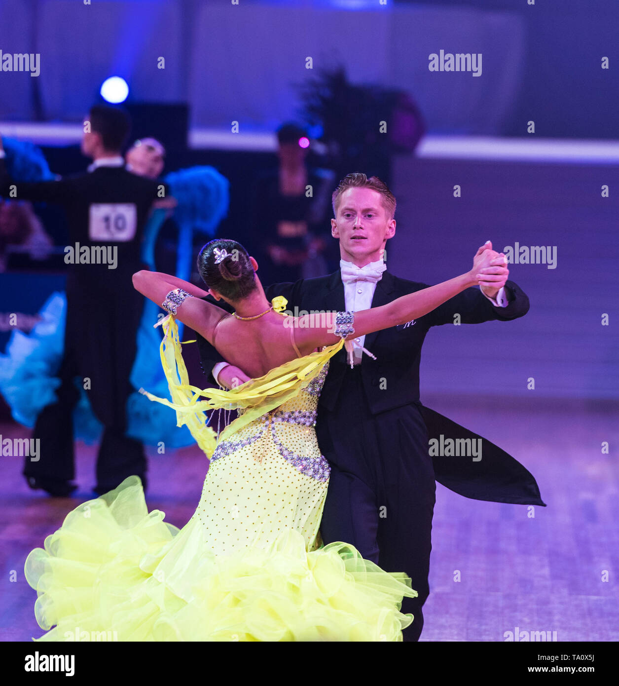 Balllroom dance Fotos und Bildmaterial in hoher Auflösung Alamy