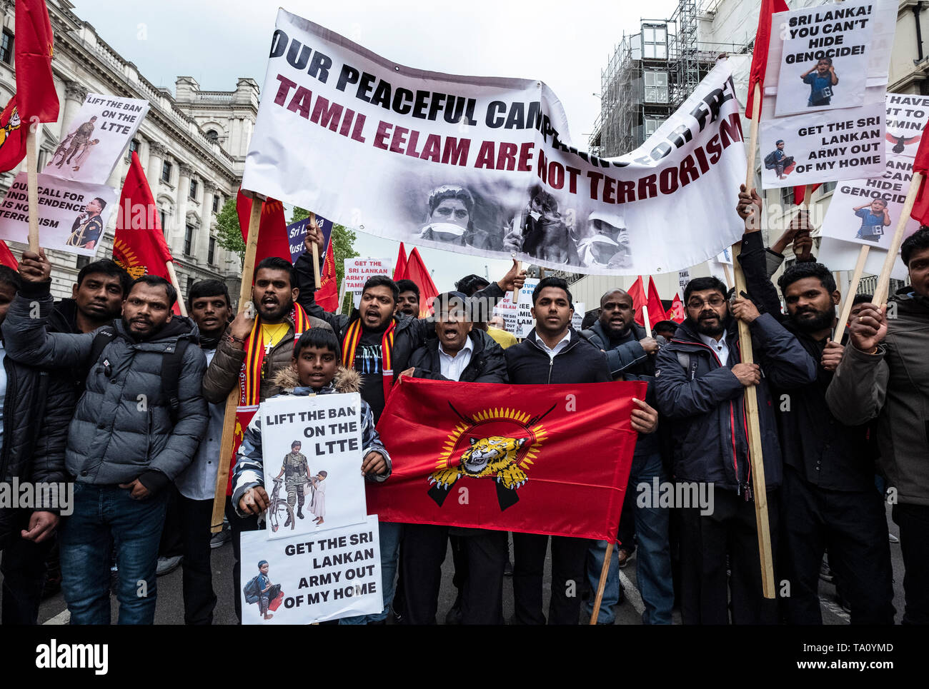 Am zehnten Jahrestag, Tamilen versammeln sich in London den Völkermord von 2009, als die tamilischen Menschen waren an den Händen des srilankischen Militärs massakriert zu erinnern. Über 140.000 tamilischen Menschen wurden vermisst. Stockfoto