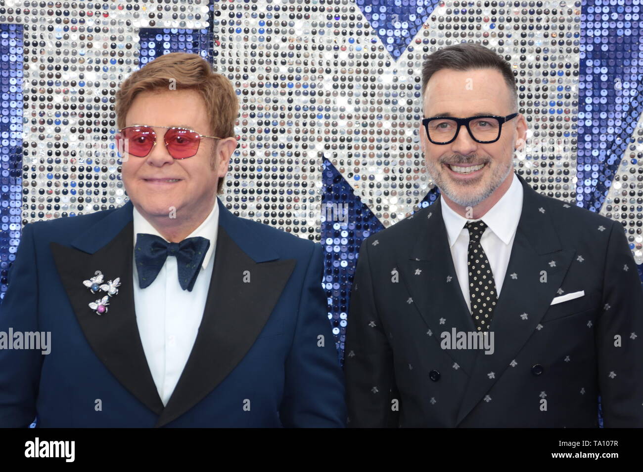 LONDON - 20. MAI 2019: Sir Elton John und David versorgen besucht die Rocketman Film Premiere Stockfoto