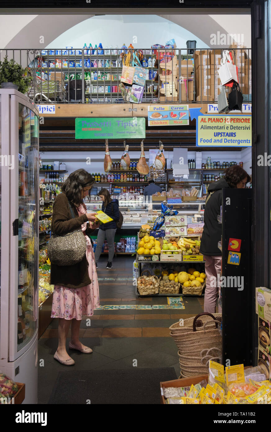 Italienische General Store Stockfoto